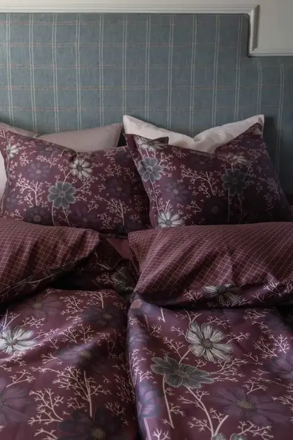 Borås Cotton Viola kuddfodral 50x60 Aubergine 